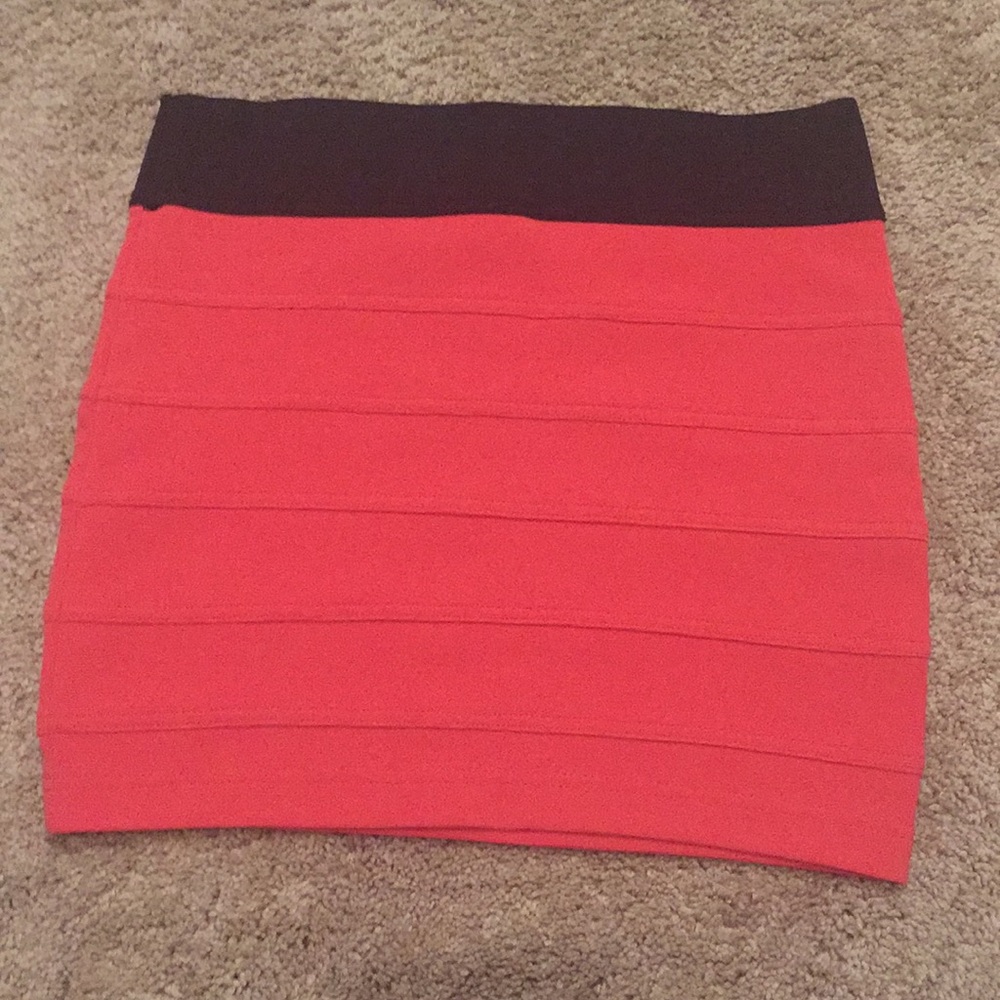 Guess Excellent Condition Skirt, Sz Small